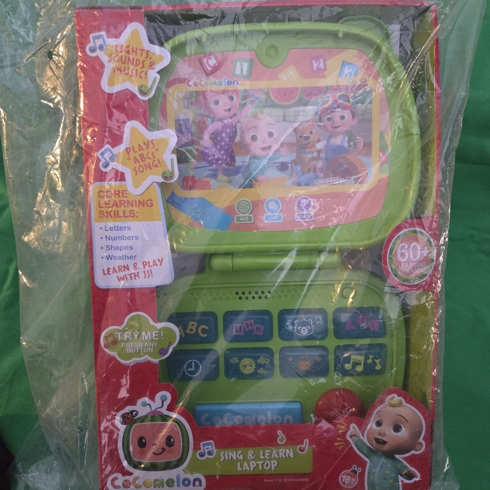 COCOMELON JJ Sing and Learn Laptop Toy Kids Lights Sounds Music educational NEW*